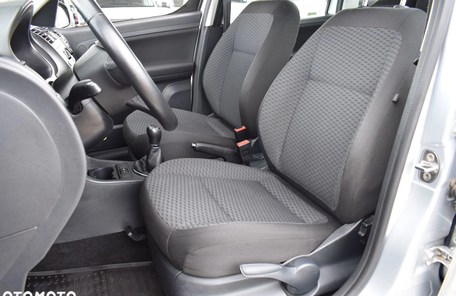 Skoda Roomster cena 29900 przebieg: 93262, rok produkcji 2013 z Poznań małe 562